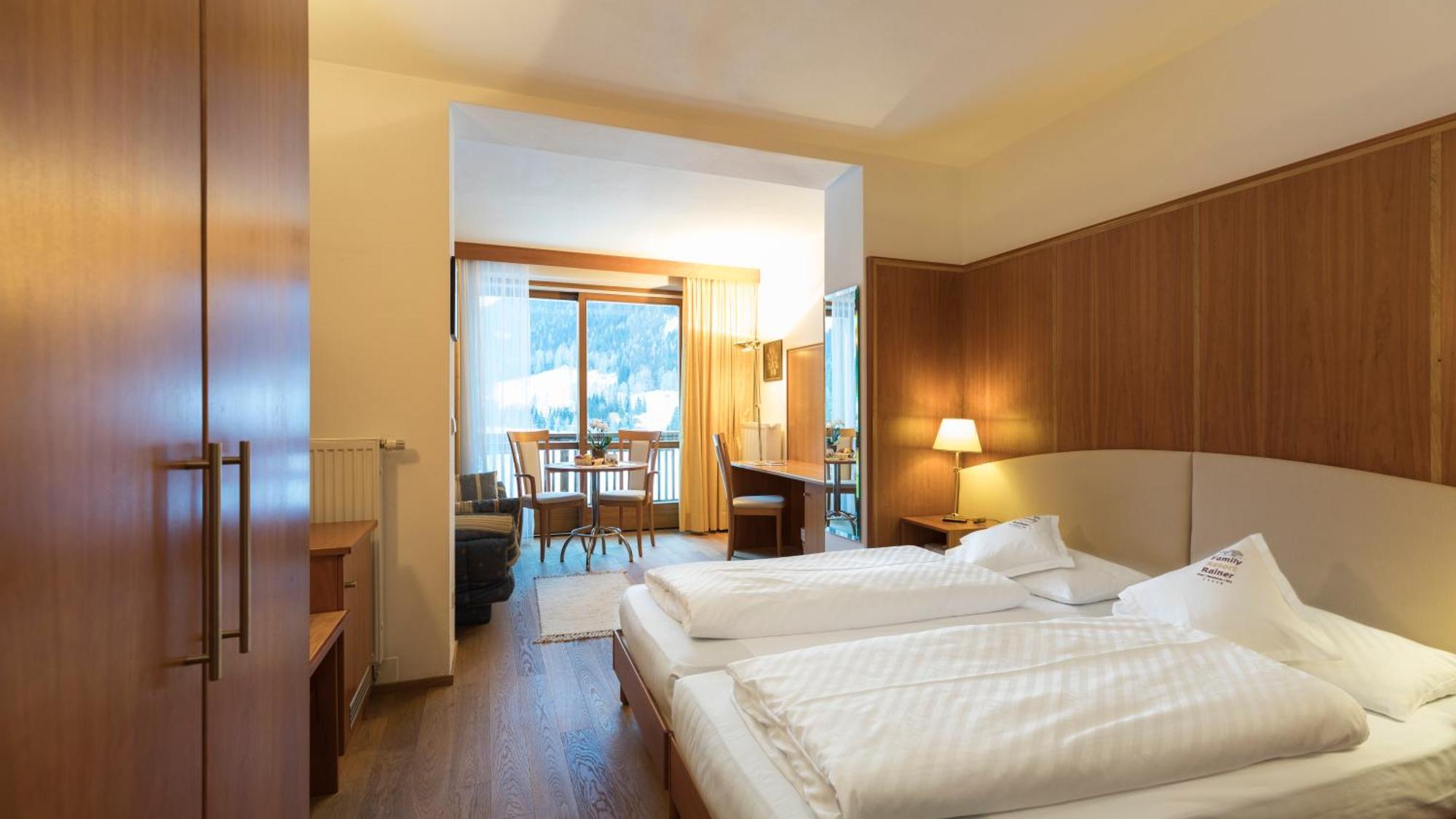 Family Resort Rainer Sexten Ngoại thất bức ảnh