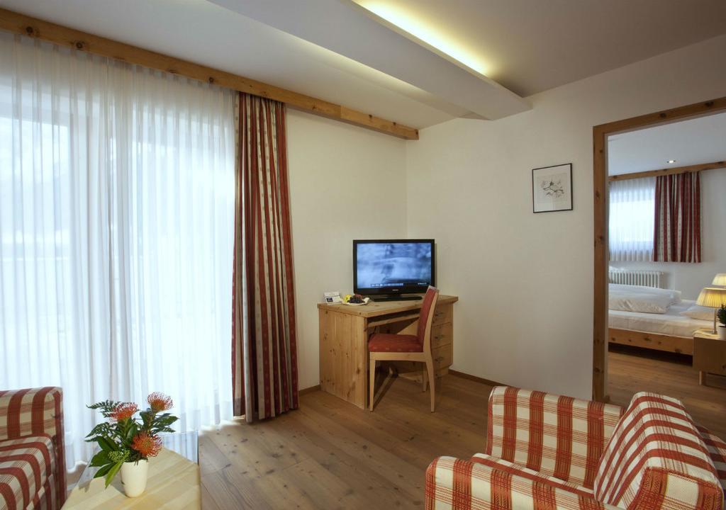 Family Resort Rainer Sexten Ngoại thất bức ảnh